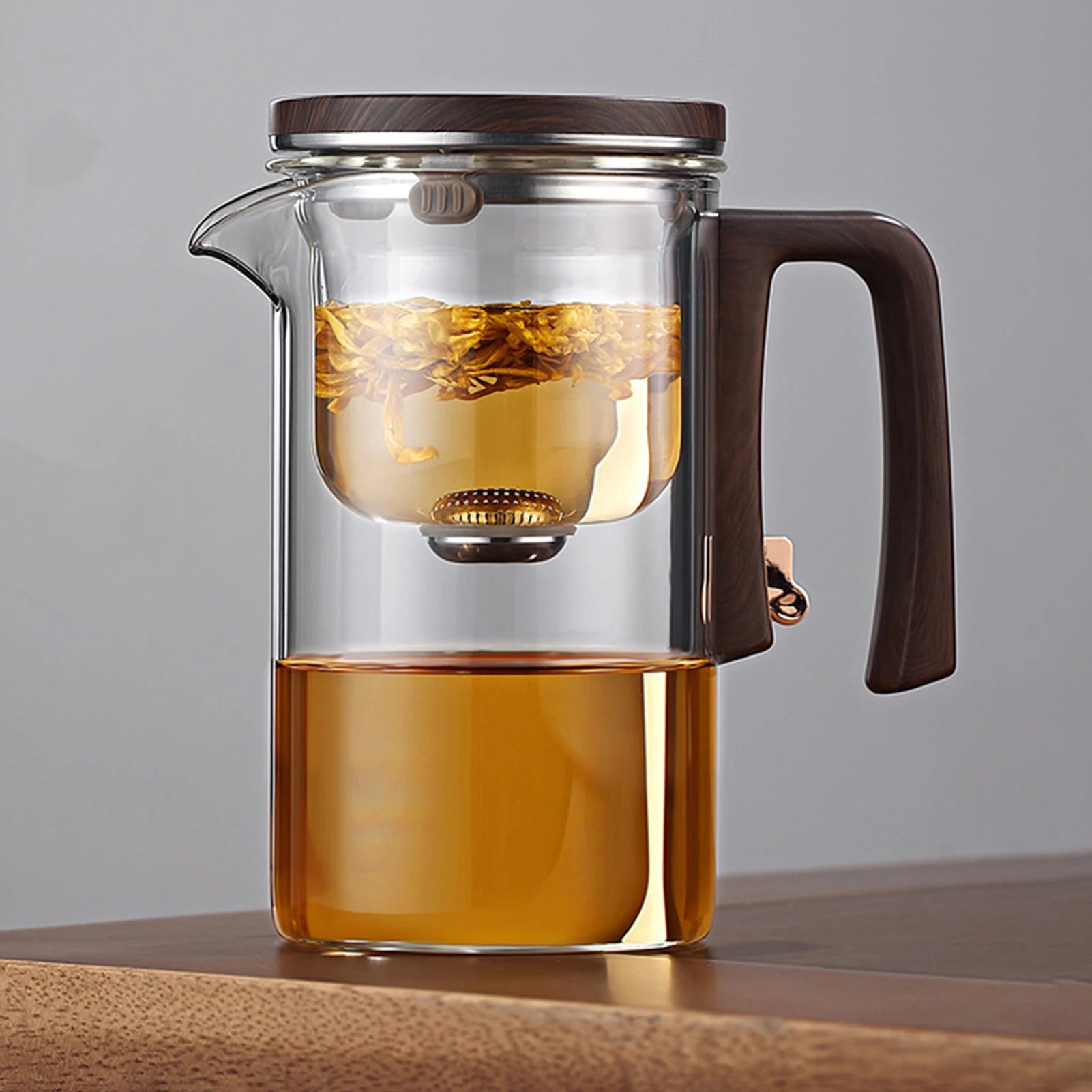 Elegant Glass Teapot with Wooden Handle & Infuser: Brew Perfect Tea